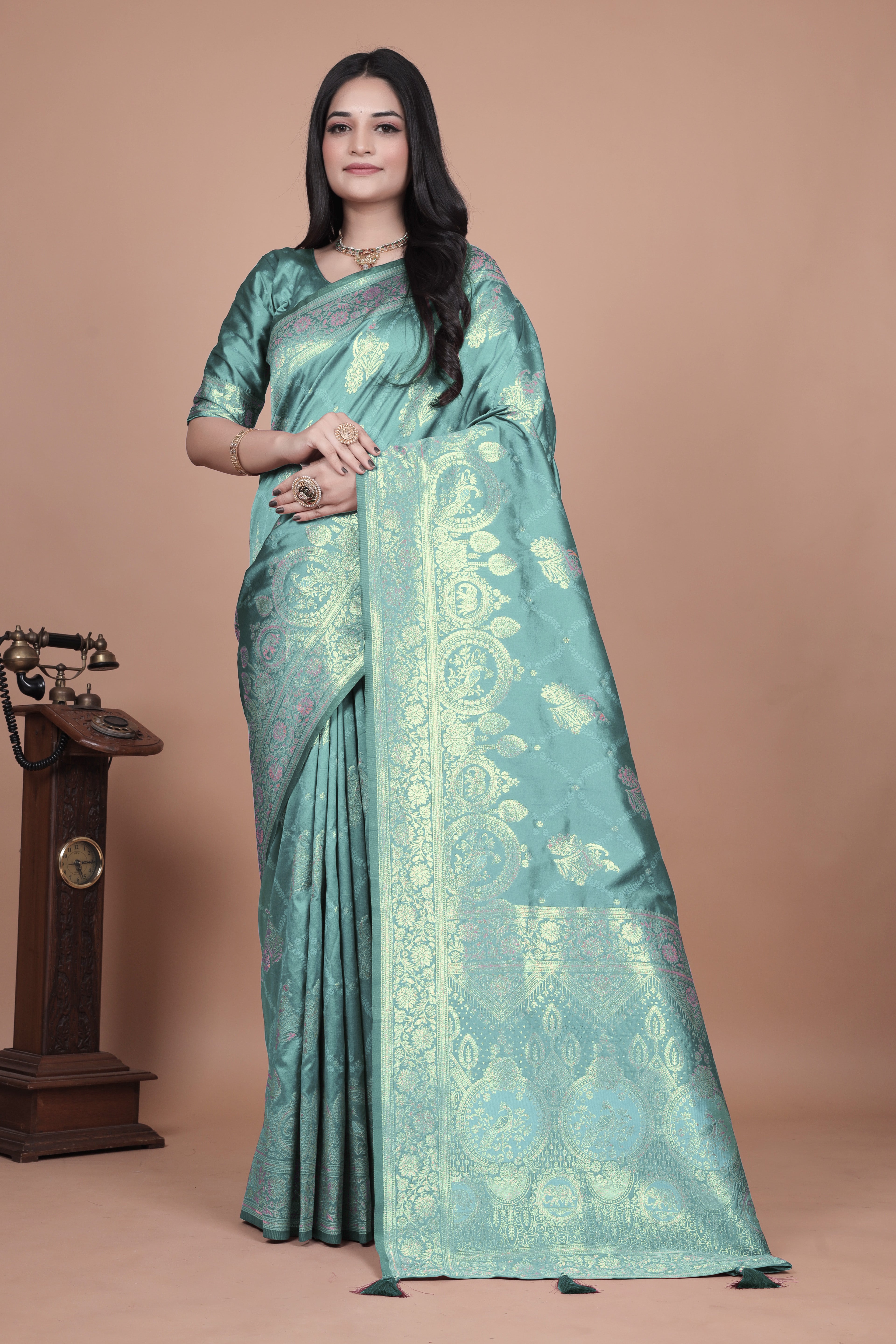 Banarasi Silk Saree with Intricate Silver Zari Weave with 4 color option  ✨🌸